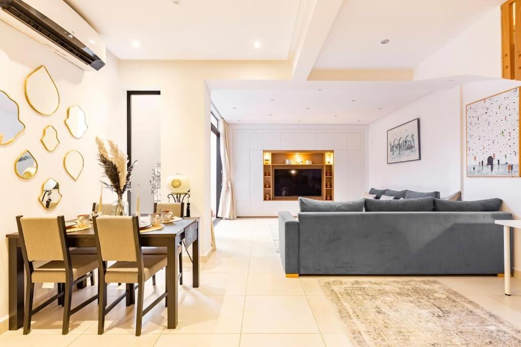 Loft Duplex Familial 200M2 Neuf - Centre Gueliz Apartment มาร์ราเกช ภายนอก รูปภาพ