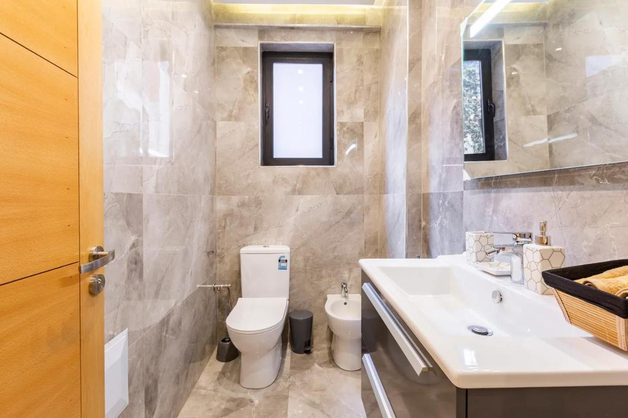 Loft Duplex Familial 200M2 Neuf - Centre Gueliz Apartment มาร์ราเกช ภายนอก รูปภาพ