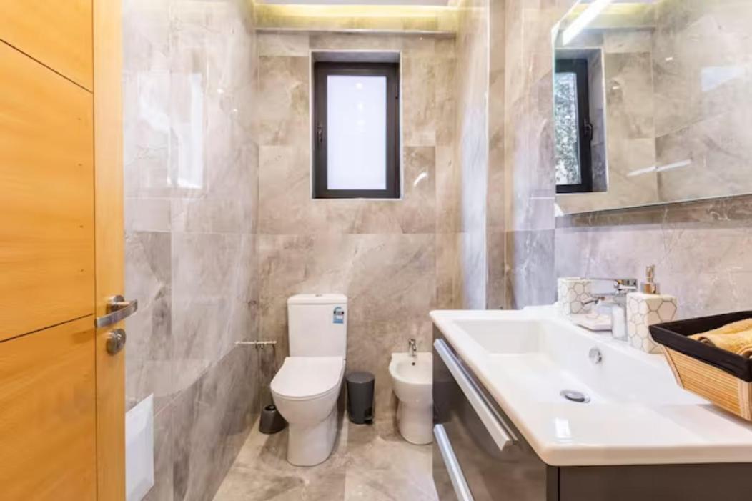 Loft Duplex Familial 200M2 Neuf - Centre Gueliz Apartment มาร์ราเกช ภายนอก รูปภาพ